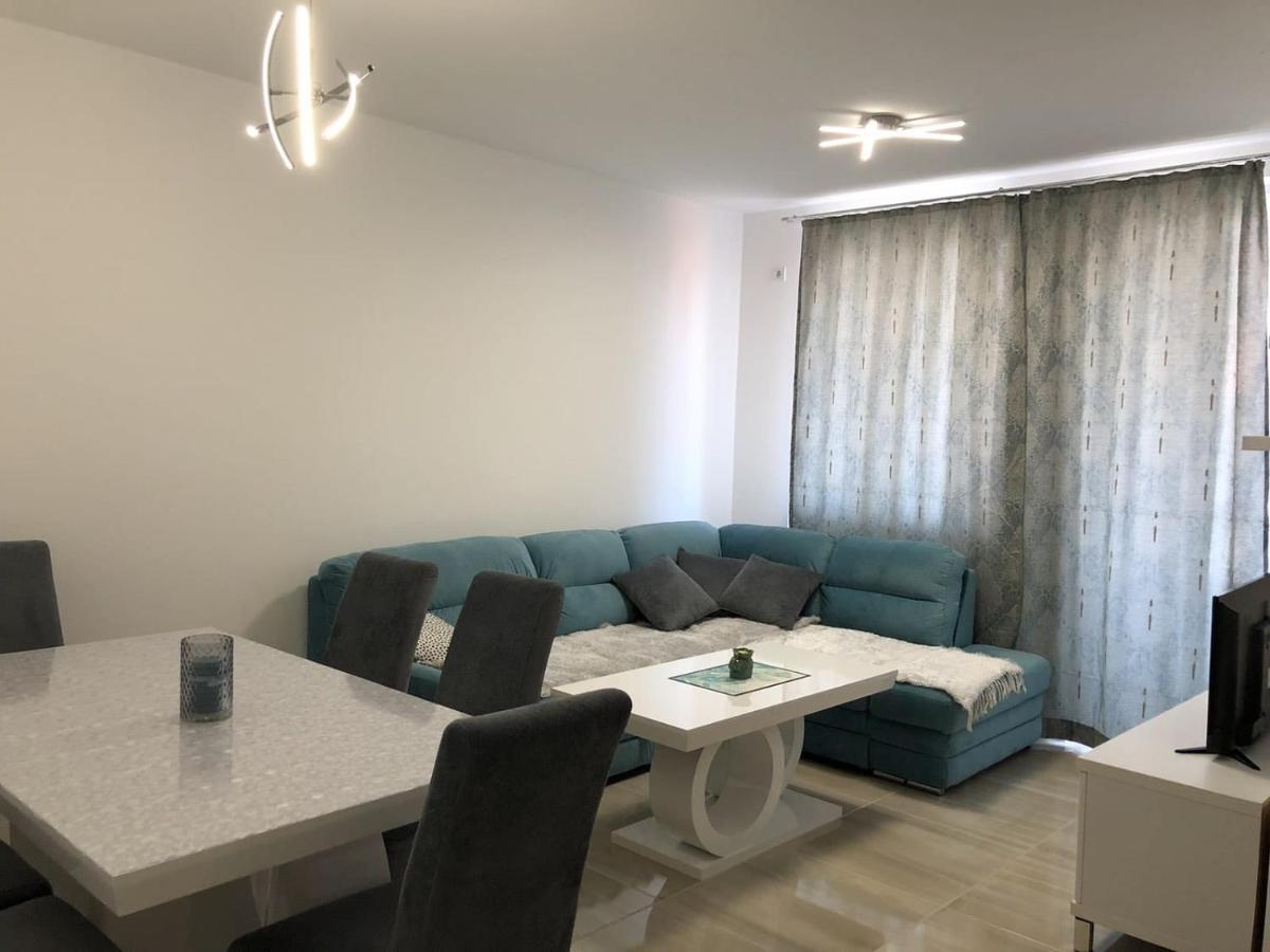 Apartman Sims Bijeljina Esterno foto