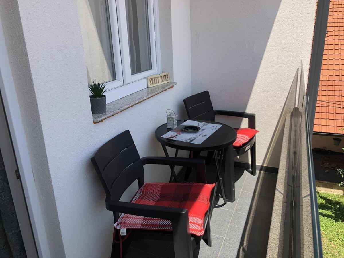 Apartman Sims Bijeljina Esterno foto